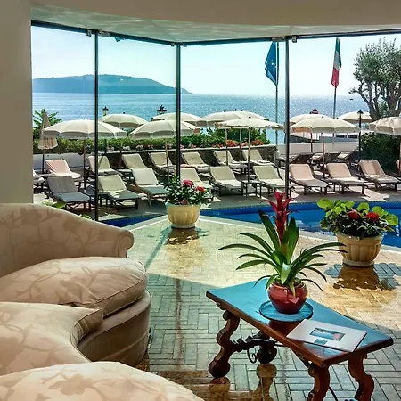 グランド プンタ モリーノ テルメ 5* イスキア島